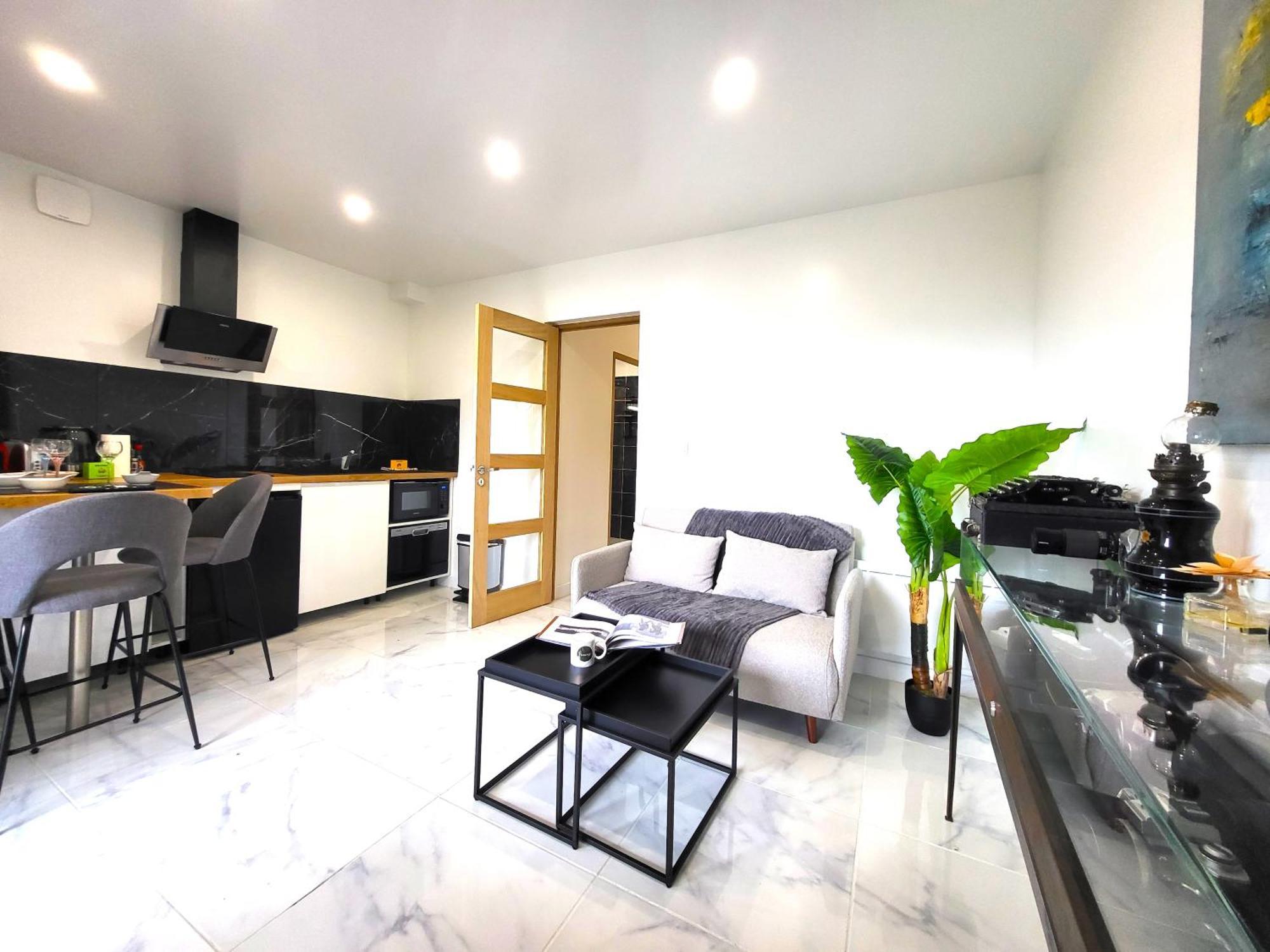 Le Bellevue - Beaux Appartements Avec Vue Splendide Палезо Екстериор снимка