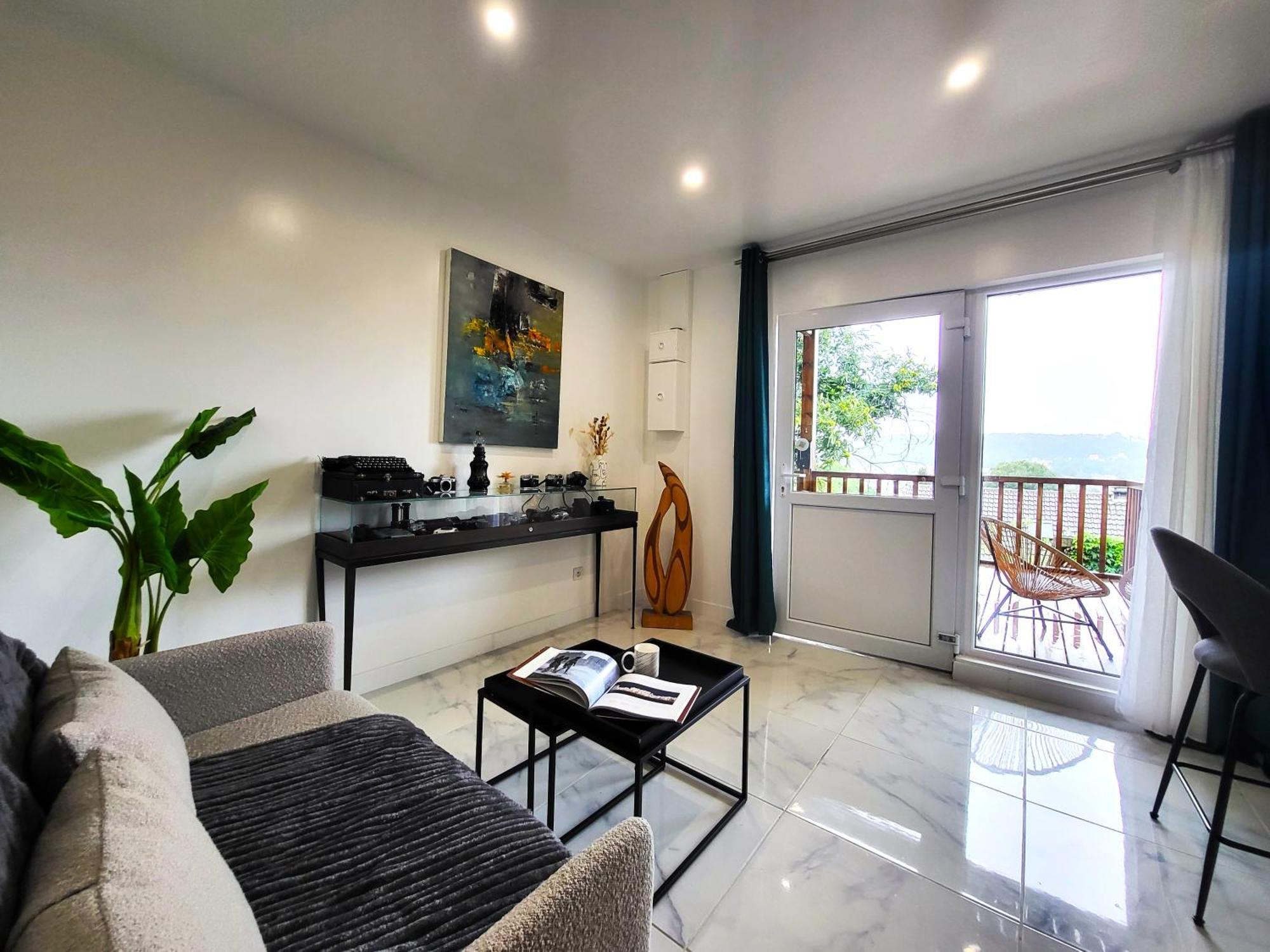 Le Bellevue - Beaux Appartements Avec Vue Splendide Палезо Екстериор снимка