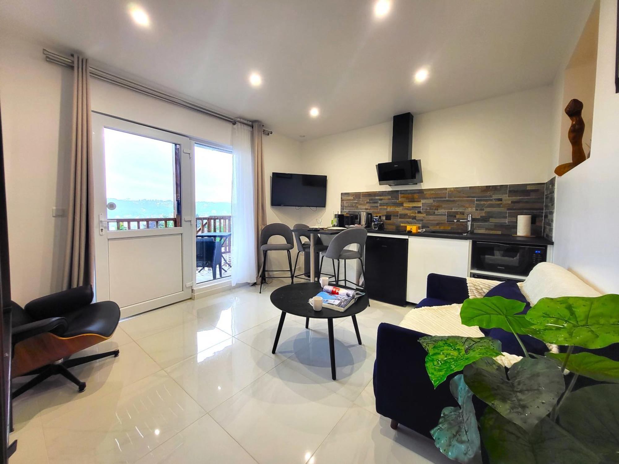 Le Bellevue - Beaux Appartements Avec Vue Splendide Палезо Екстериор снимка