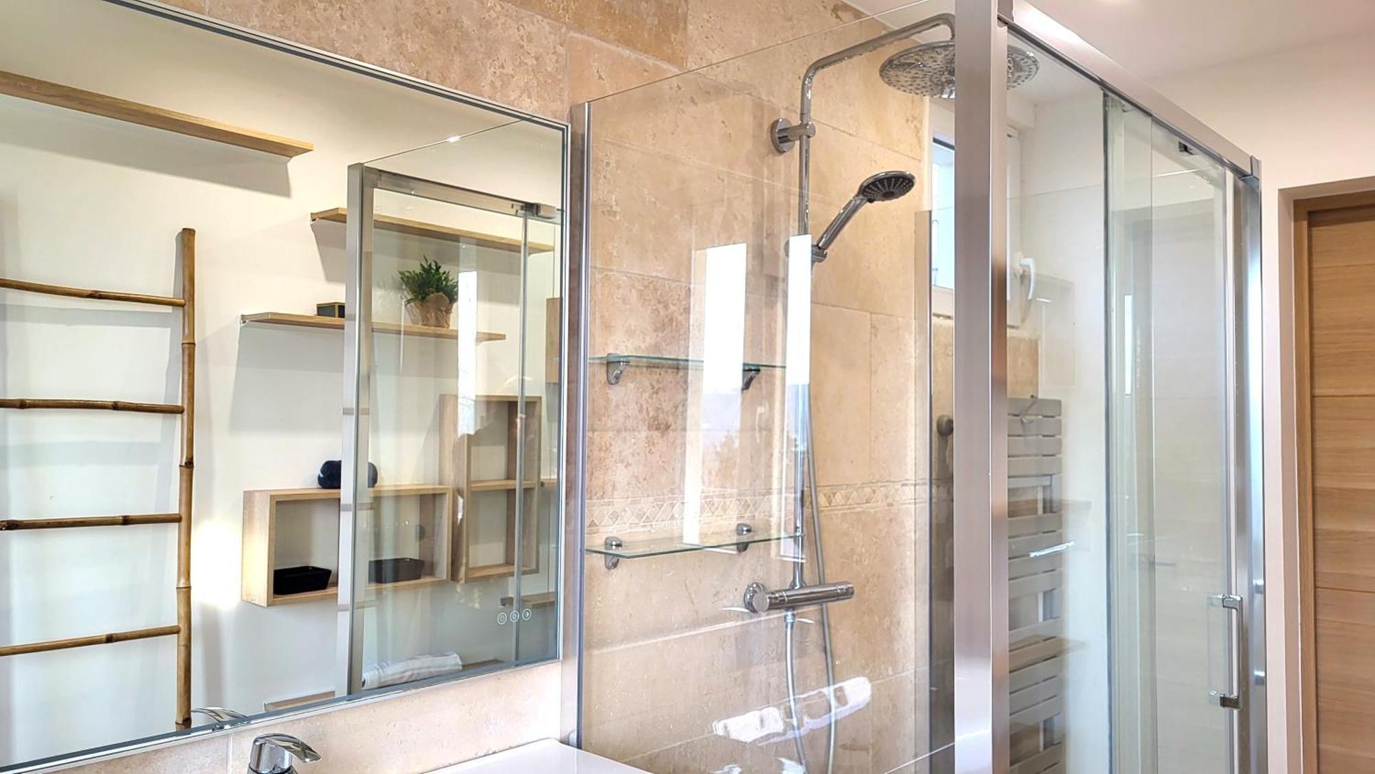 Le Bellevue - Beaux Appartements Avec Vue Splendide Палезо Екстериор снимка